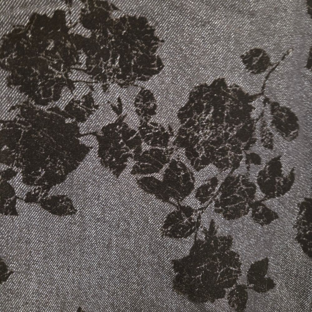 NWT Black Floral Jeans - Picture 4 of 4